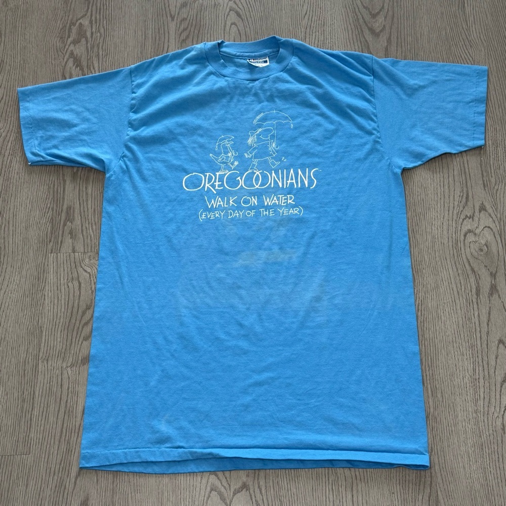 Vintage 80s Oregon Rain Walk on Water Blue Tee XL Short Sleeve Funny